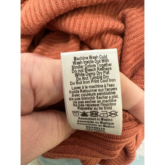 Project Social rust ribbed faux wrap crop tank top size small - Picture 5 of 10